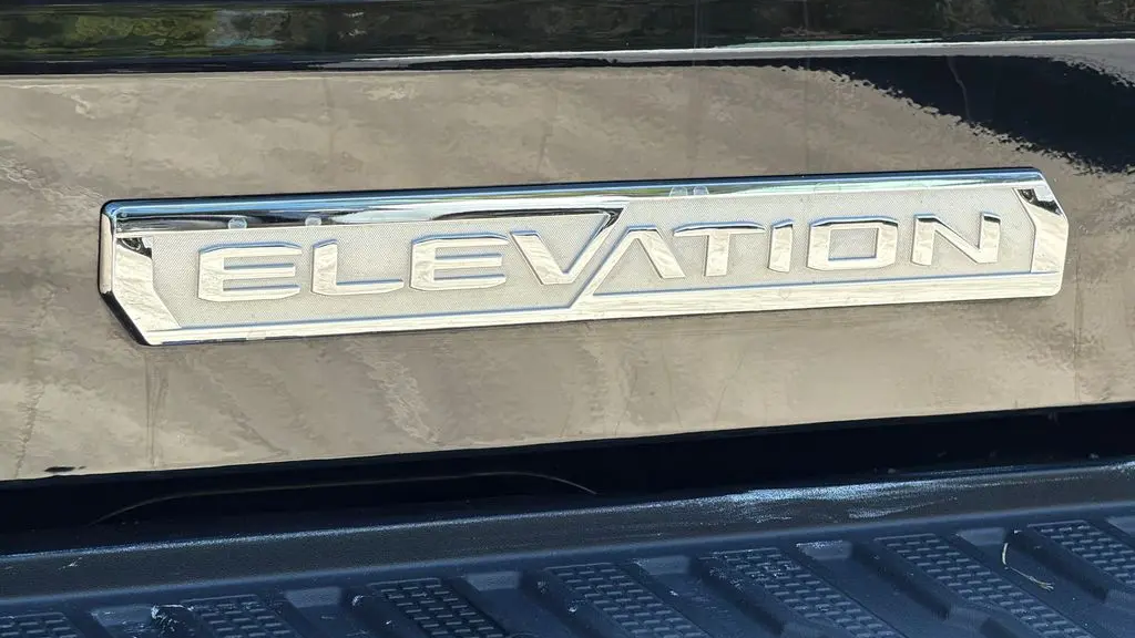 2024 GMC Sierra 1500 Elevation Standard