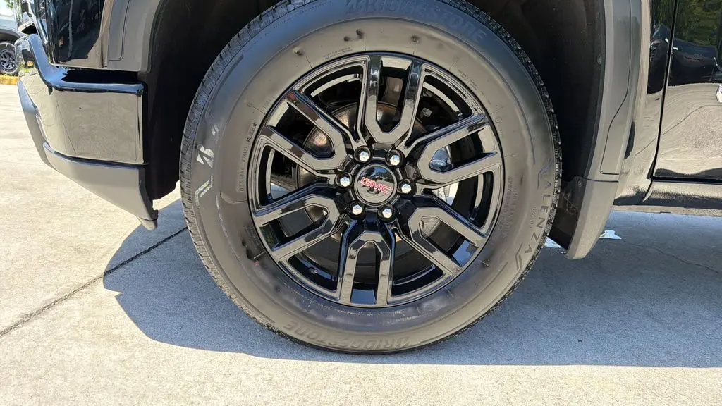 2024 GMC Sierra 1500 Elevation Standard