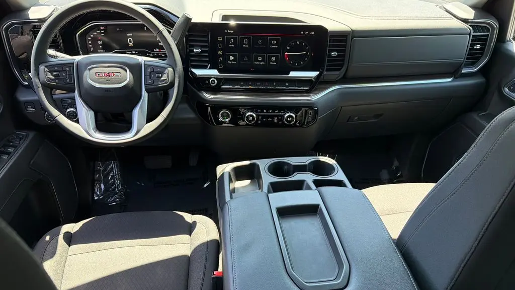 2024 GMC Sierra 1500 Elevation Standard
