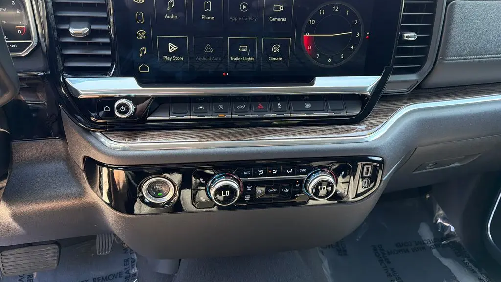 2024 GMC Sierra 1500 Elevation Standard