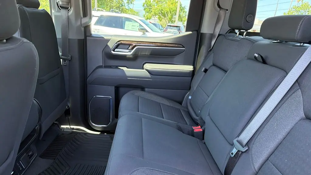2024 GMC Sierra 1500 Elevation Standard