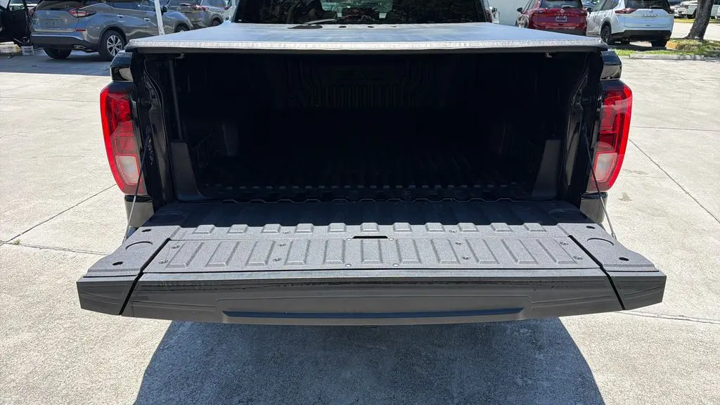 2024 GMC Sierra 1500 Elevation Standard