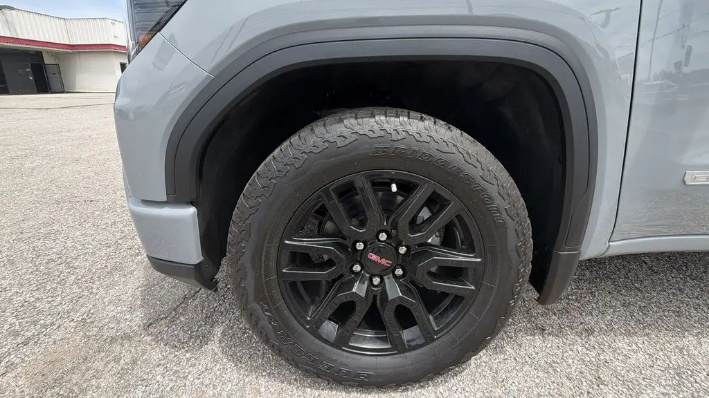 2024 GMC Sierra 1500 Elevation Standard