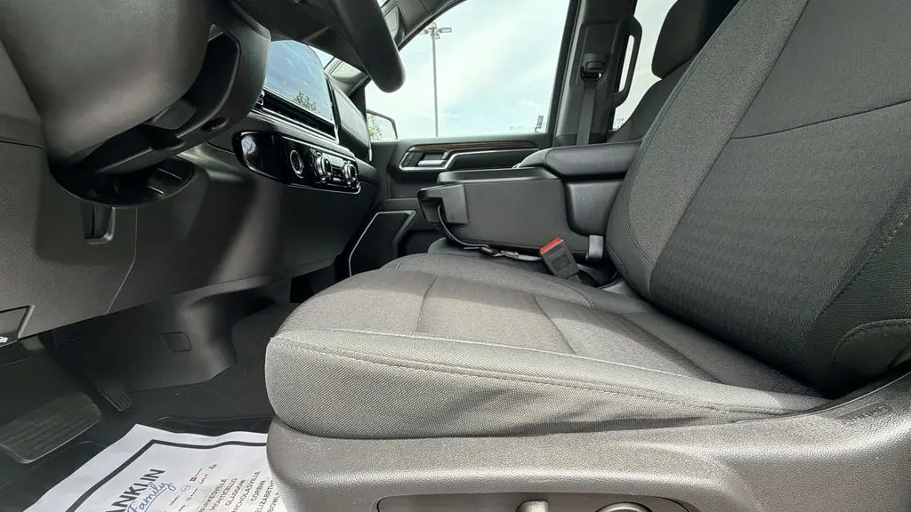2024 GMC Sierra 1500 Elevation Standard