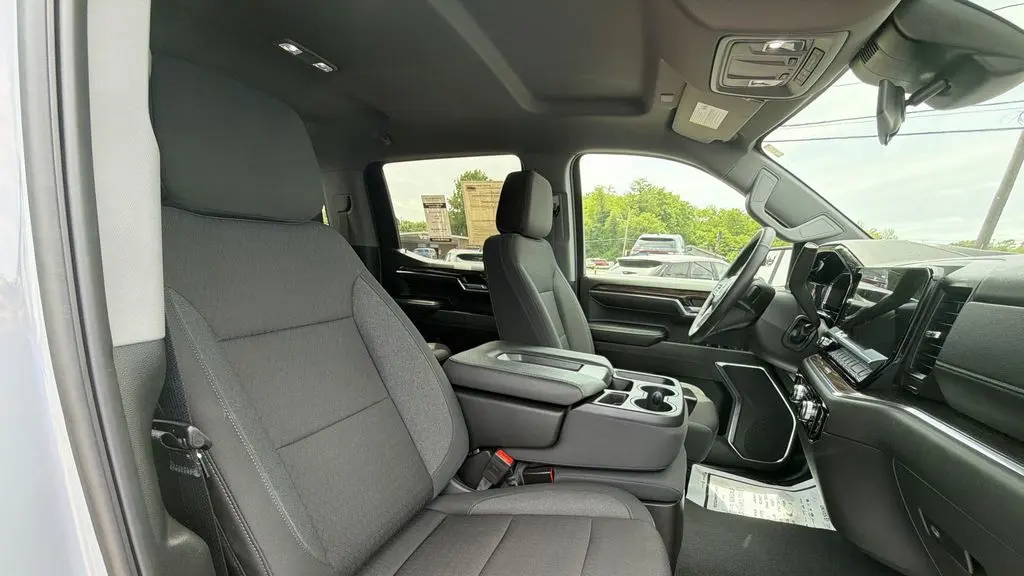 2024 GMC Sierra 1500 Elevation Standard