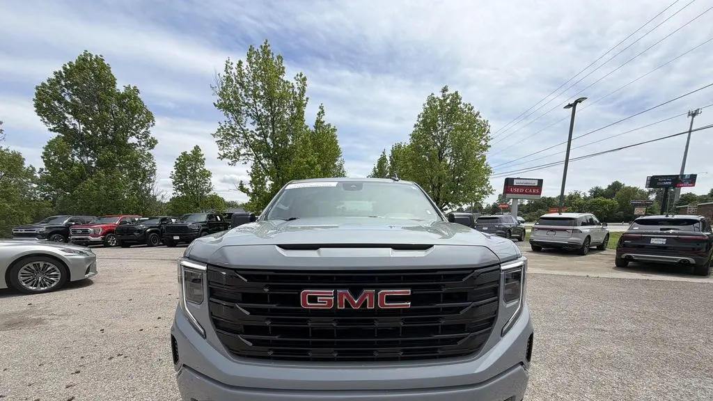 2024 GMC Sierra 1500 Elevation Standard