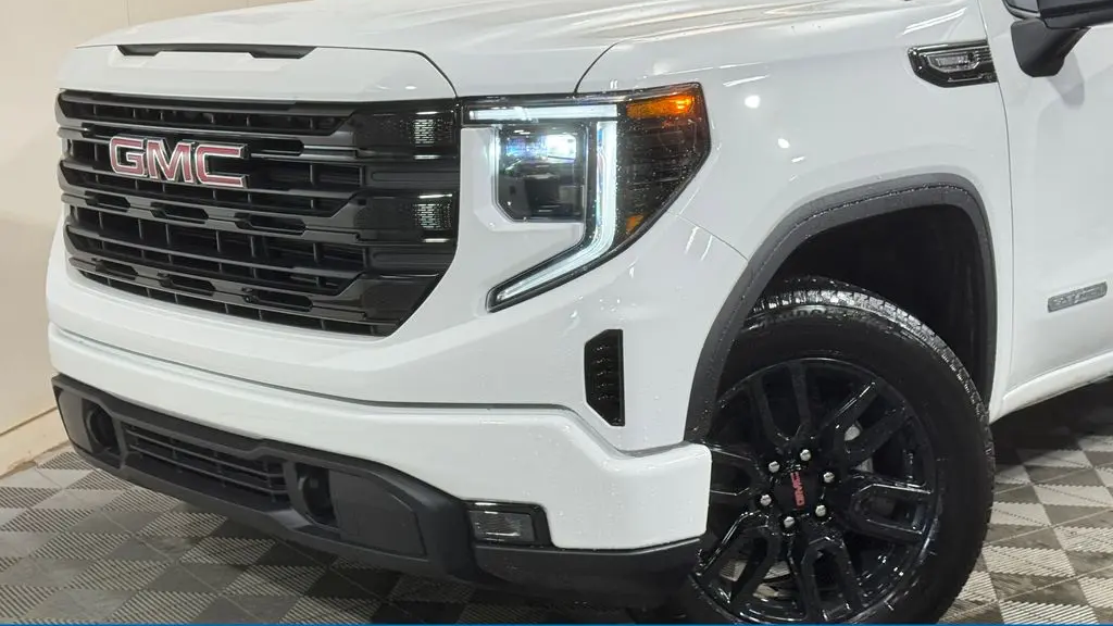 2026 GMC Sierra 1500 Elevation Standard