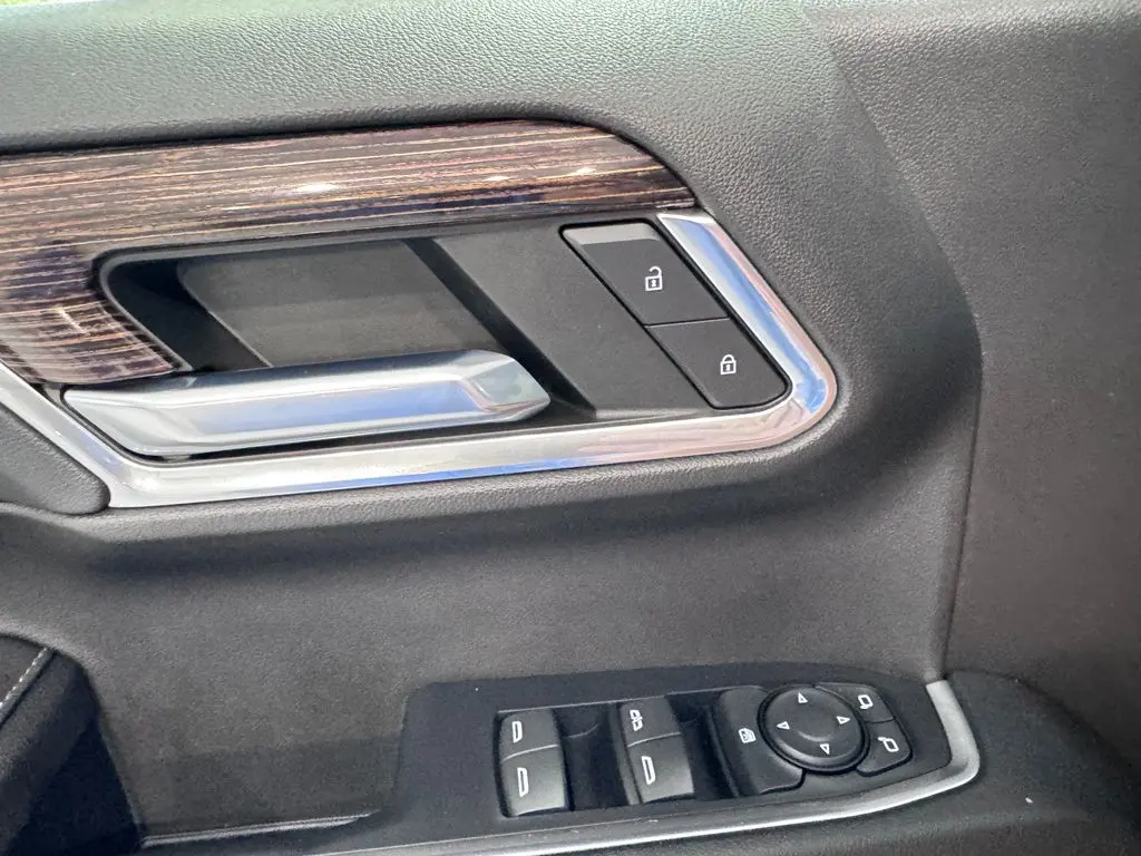 2023 GMC Sierra - $30,487