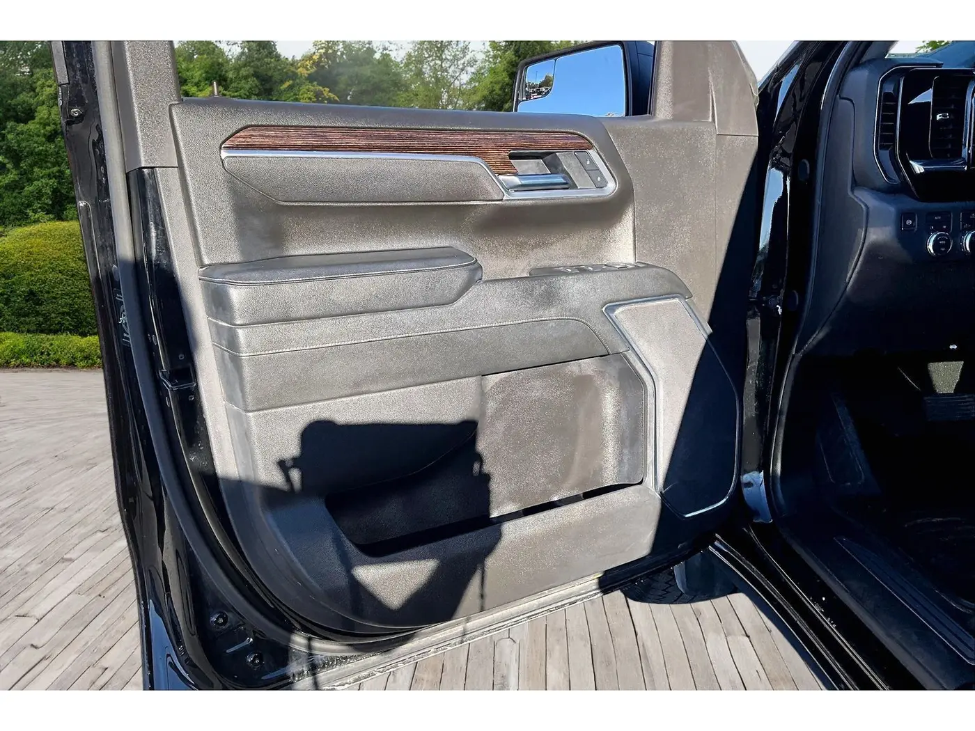 2025 GMC Sierra - $39,407