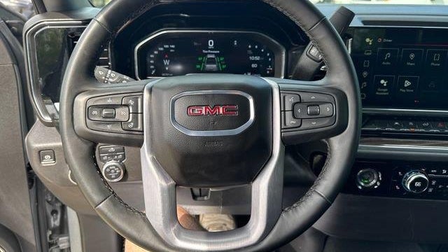 2024 GMC Sierra 1500 Elevation Standard