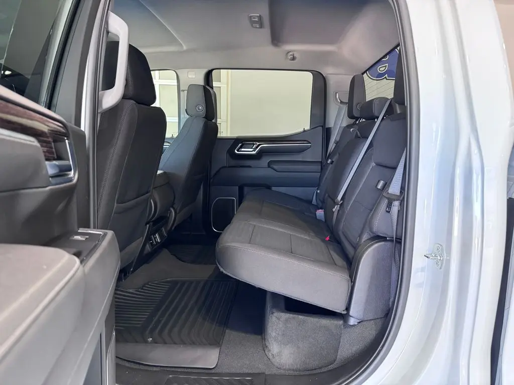 2023 GMC Sierra - $36,987