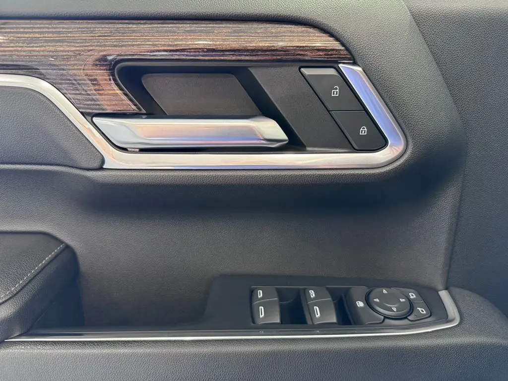 2023 GMC Sierra - $36,987
