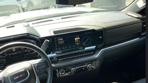 2024 GMC Sierra 1500 Elevation Standard