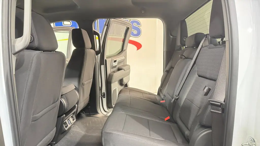 2026 GMC Sierra 1500 Elevation Standard