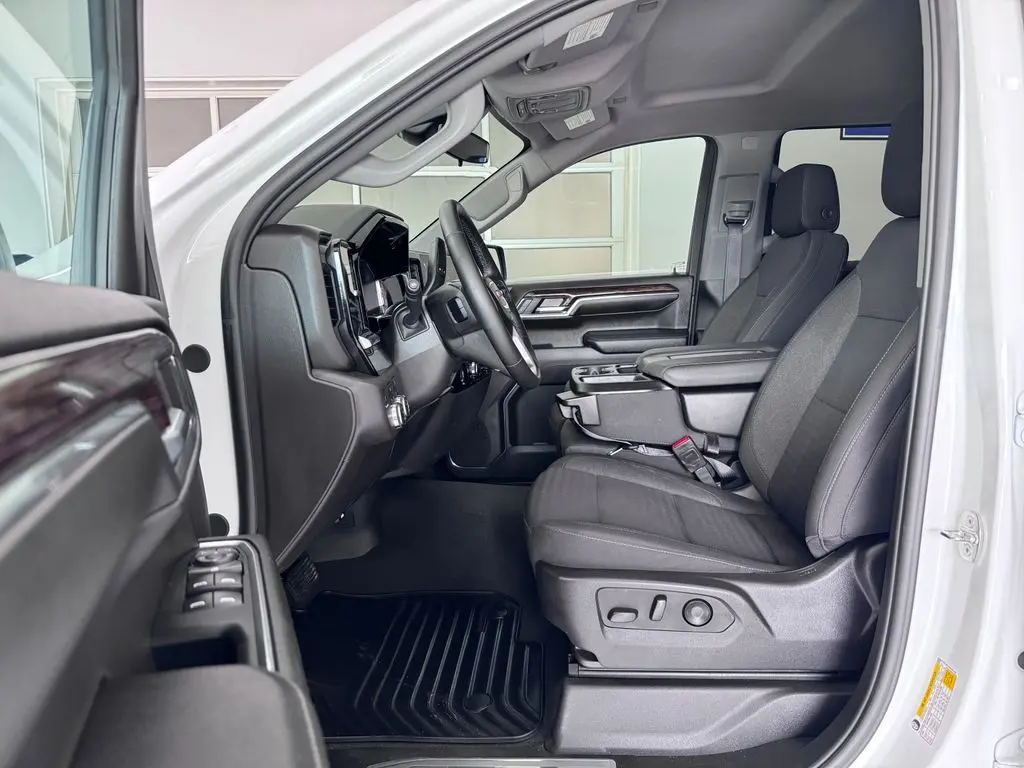 2024 GMC Sierra - $39,987