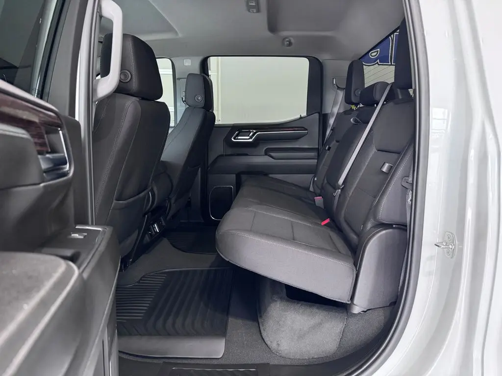 2024 GMC Sierra - $39,987