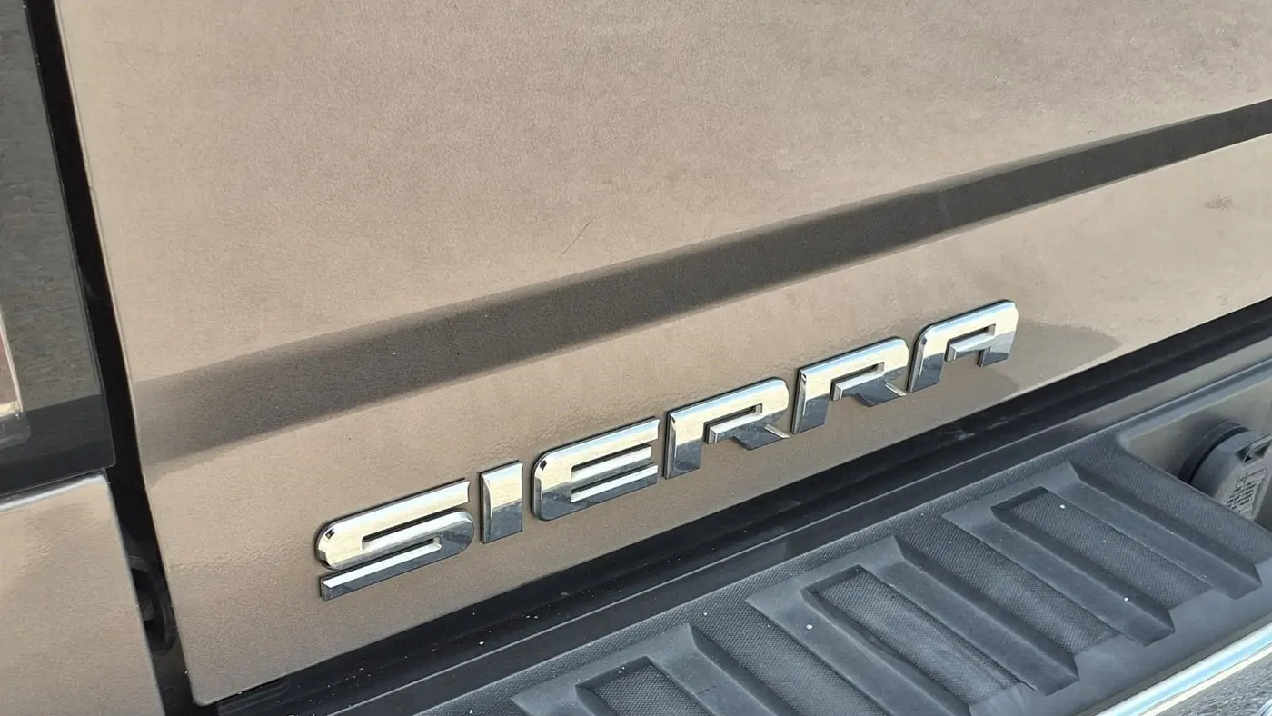 2017 GMC Sierra 1500 SLT