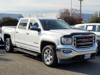 2018 GMC Sierra 1500 with Summit White Exterior