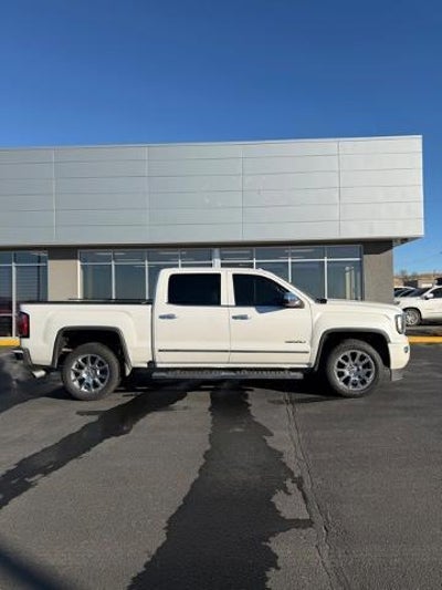 2017 GMC Sierra 1500 4X4 Denali 4DR Crew Cab 5.8 FT. SB
