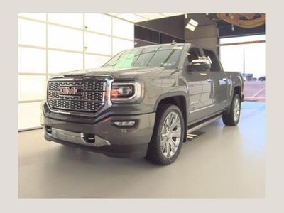 2017 GMC Sierra 1500 4X4 Denali 4DR Crew Cab 5.8 FT. SB