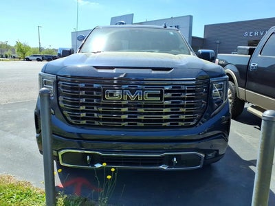 2017 GMC Sierra 1500 4X4 Denali 4DR Crew Cab 5.8 FT. SB