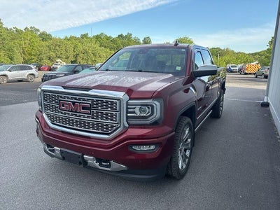 2017 GMC Sierra 1500 4X4 Denali 4DR Crew Cab 5.8 FT. SB