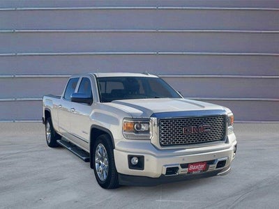 2015 GMC Sierra 1500 4X4 Denali 4DR Crew Cab 5.8 FT. SB