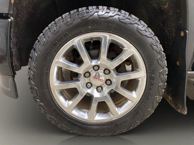 2015 GMC Sierra - $19,601