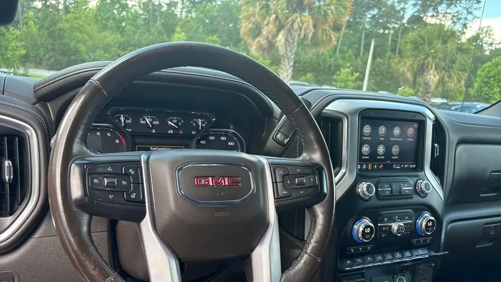 2021 GMC Sierra 1500 SLT
