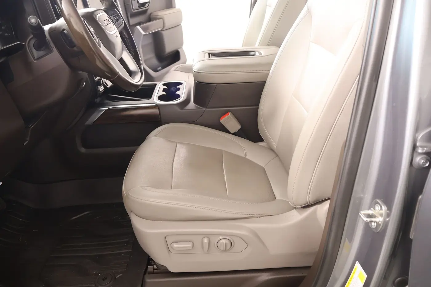 2022 GMC Sierra Limited - $30,497