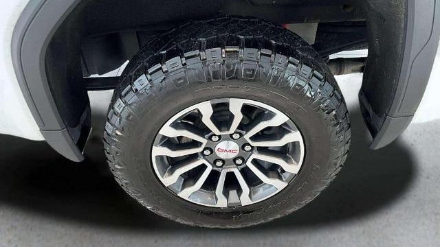 2022 GMC Sierra 1500 Limited AT4