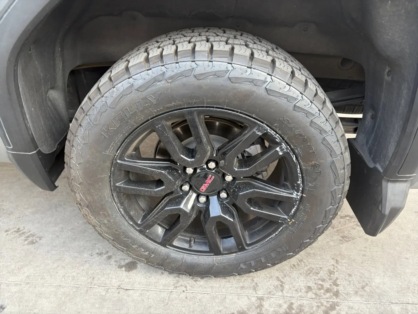 2025 GMC Sierra - $42,599