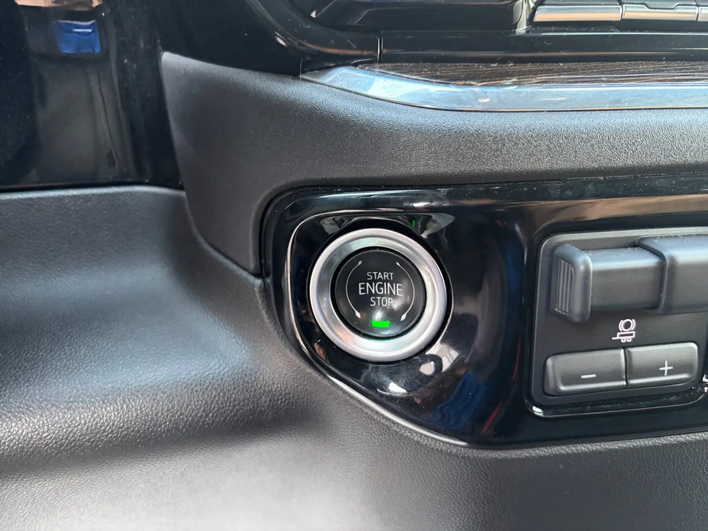 2025 GMC Sierra - $42,599