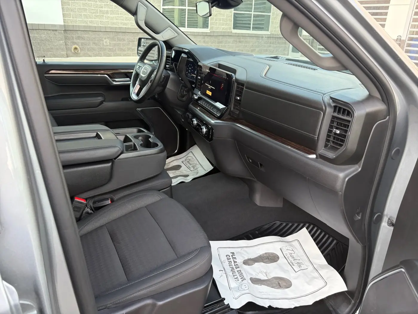 2025 GMC Sierra - $42,599