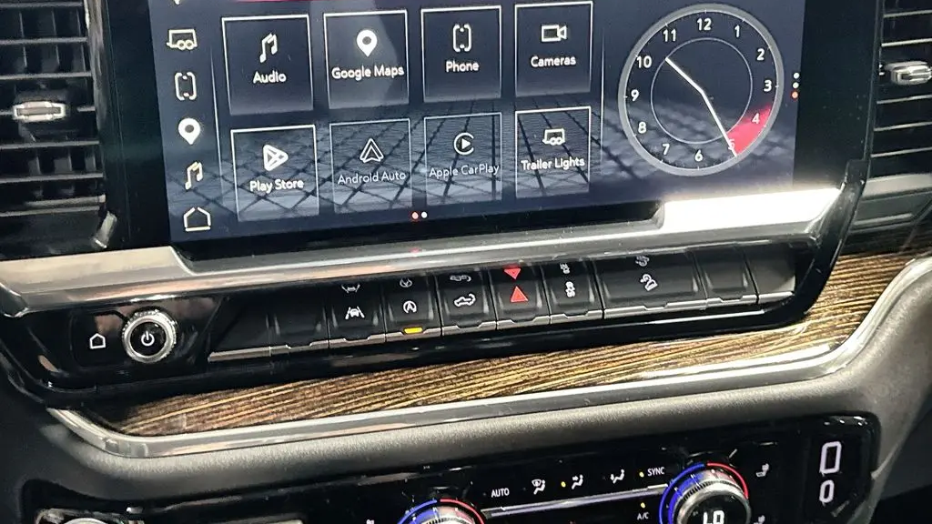 2025 GMC Sierra 1500 Elevation