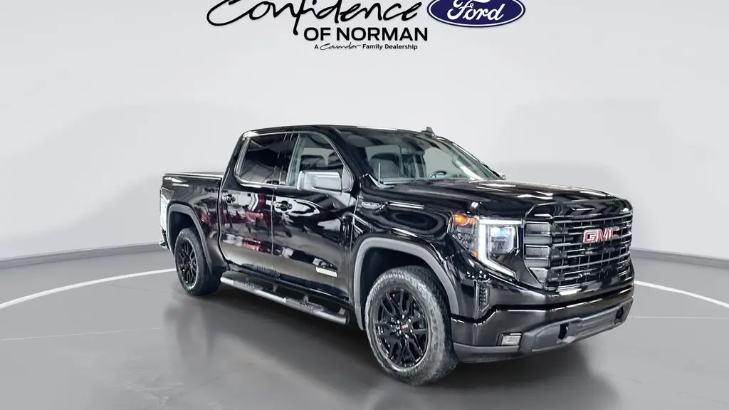 2025 GMC Sierra 1500 Elevation