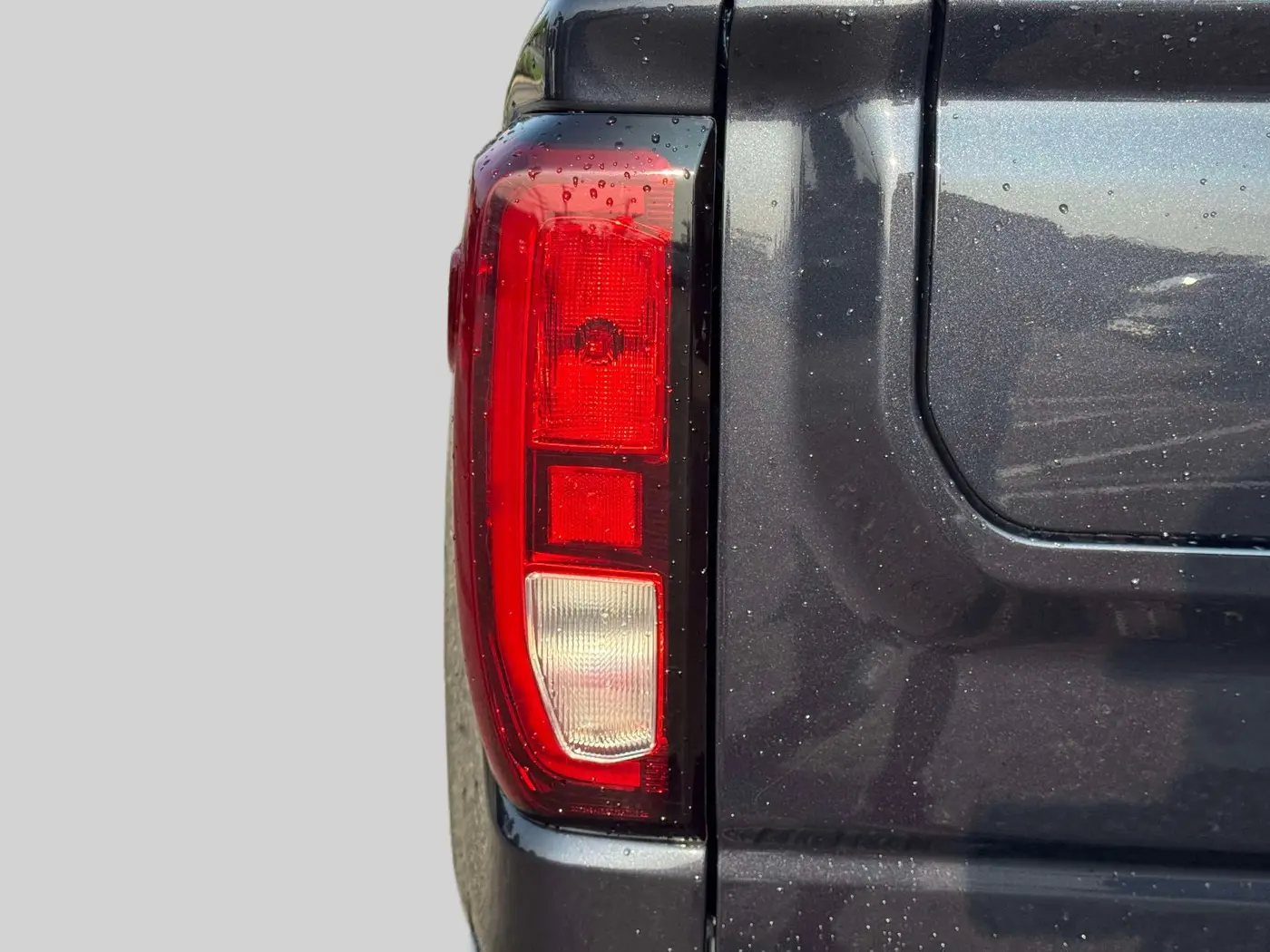 2022 GMC Sierra - $37,990