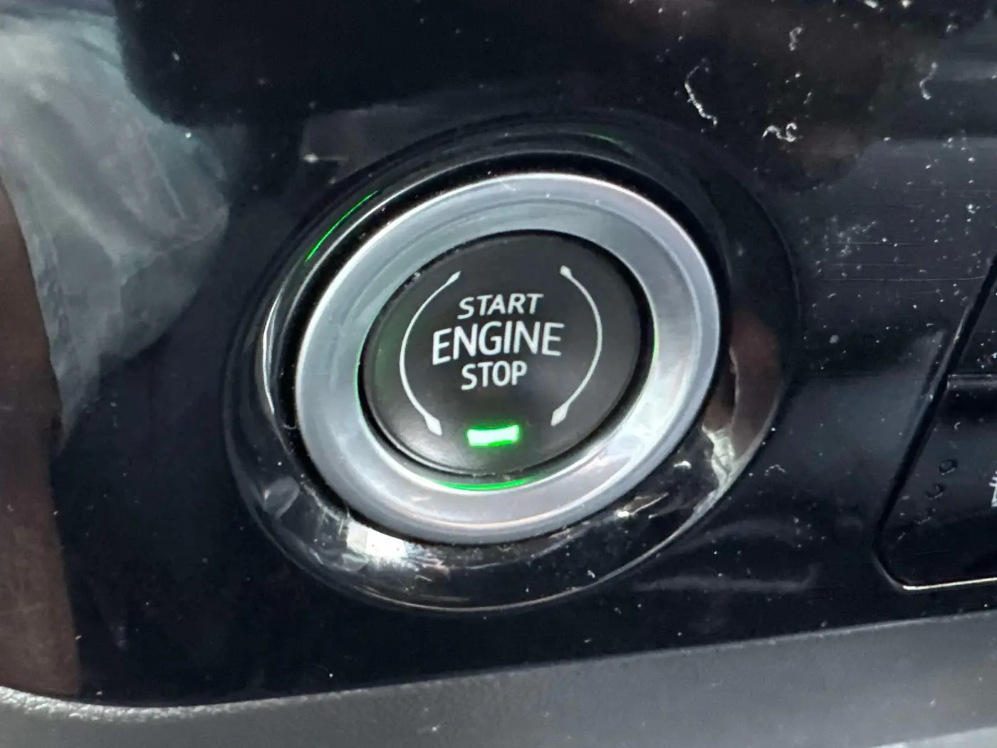 2022 GMC Sierra - $37,990