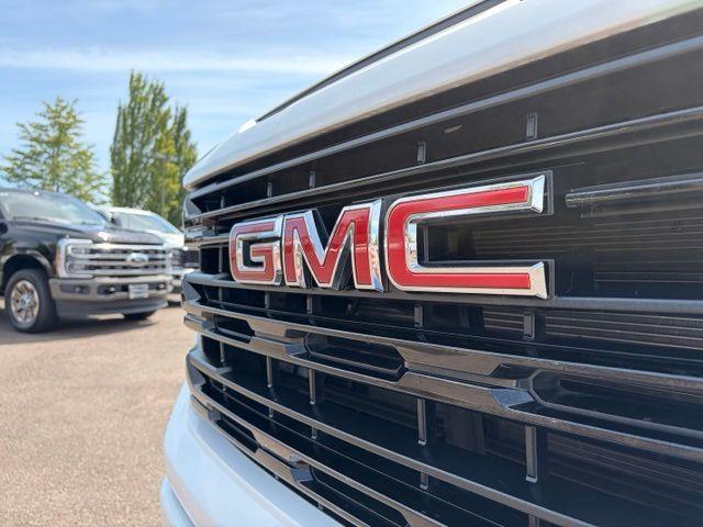 2023 GMC Sierra - $42,998