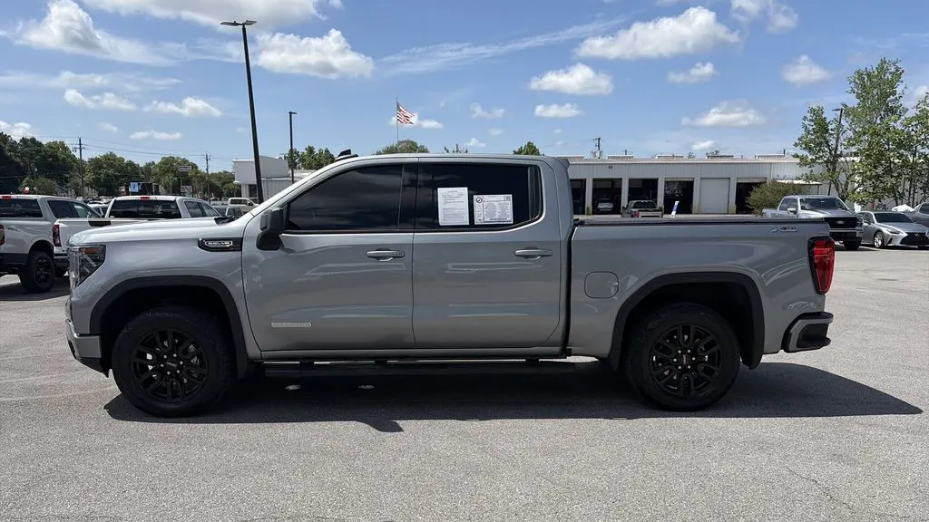 2024 GMC Sierra 1500 Elevation