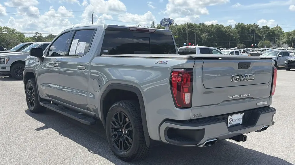 2024 GMC Sierra 1500 Elevation