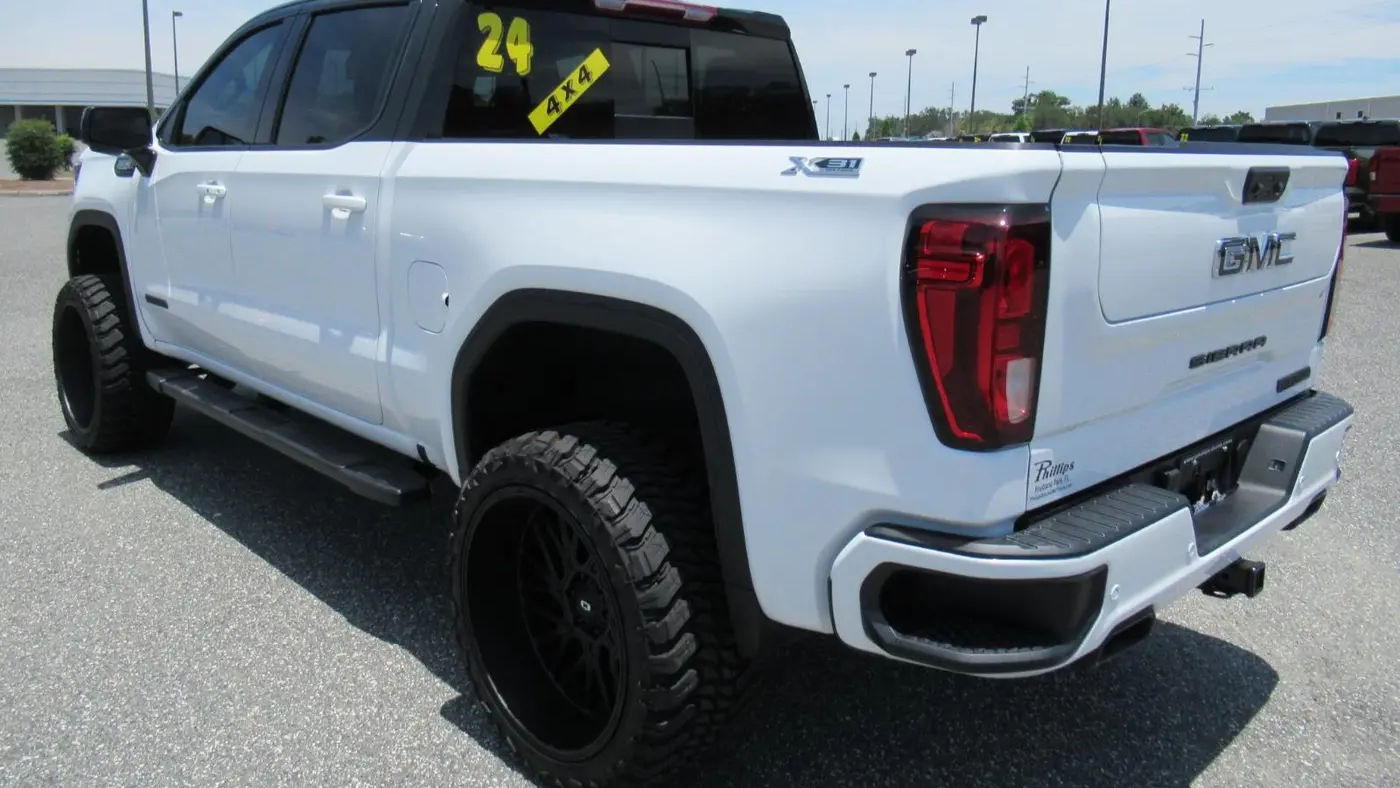 2024 GMC Sierra 1500 Elevation