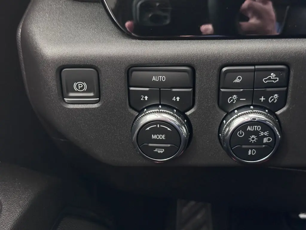 2023 GMC Sierra - $43,487