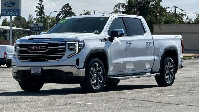 2023 GMC Sierra 1500 SLT
