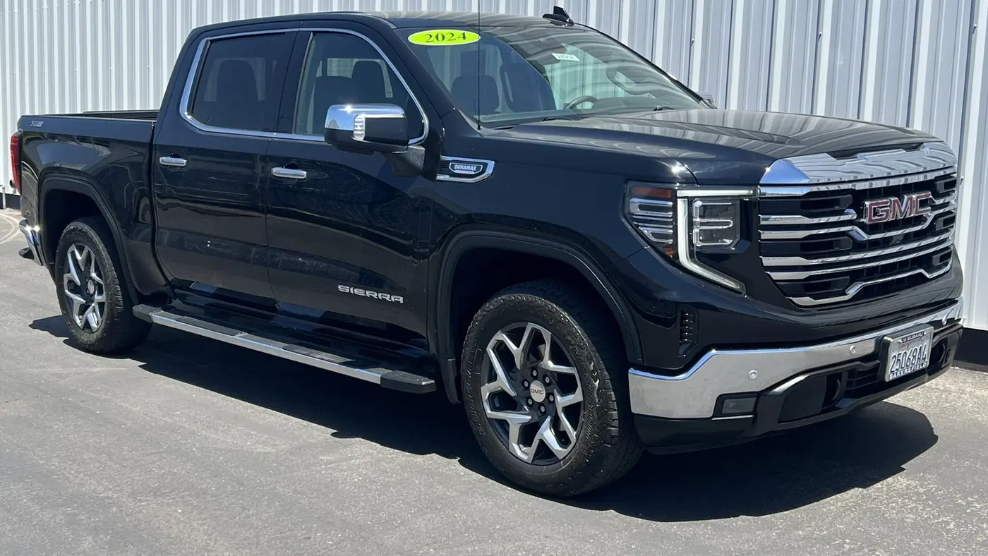 2024 GMC Sierra 1500 SLT