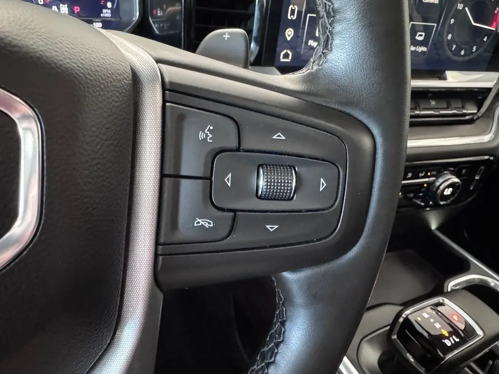 2023 GMC Sierra - $43,987