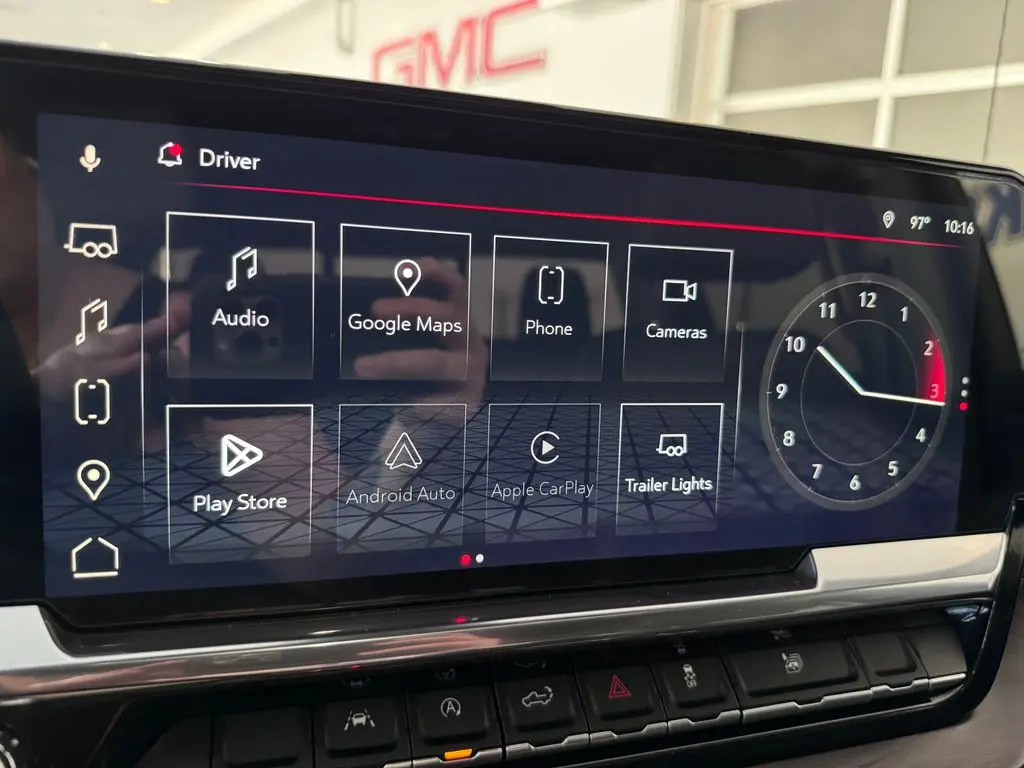 2023 GMC Sierra - $43,987