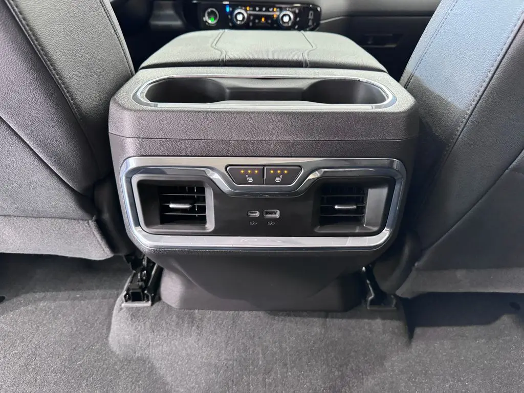 2023 GMC Sierra - $43,987