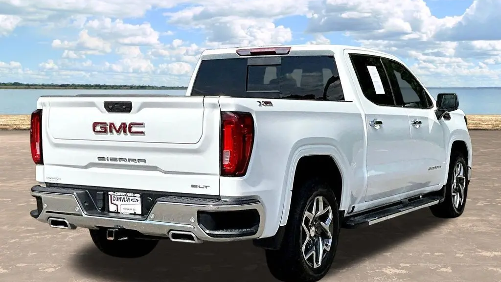 2024 GMC Sierra 1500 SLT