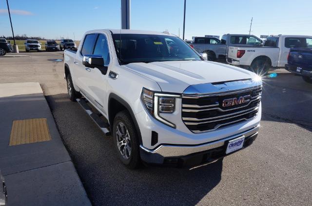 2023 GMC Sierra - $40,499
